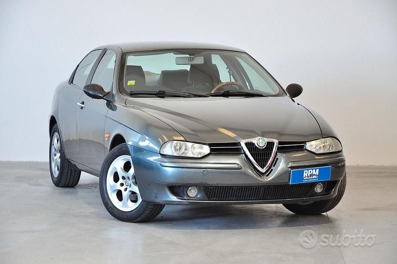 Grigio Usata 1997 Alfa Romeo 156 Tre volumi | 2700 € (Buon prezzo) - Immagine 1/4