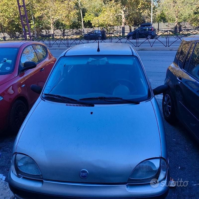 Grigio Usata 2003 Fiat Seicento Utilitaria | 1100 € (Super prezzo) - Immagine 1/3