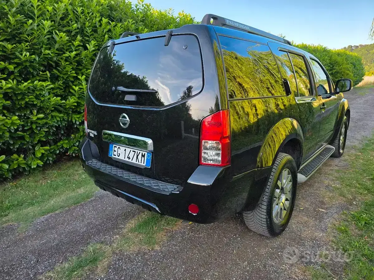 Usata Nissan Pathfinder 190 CV (139 kW) 2011 Nero SUV