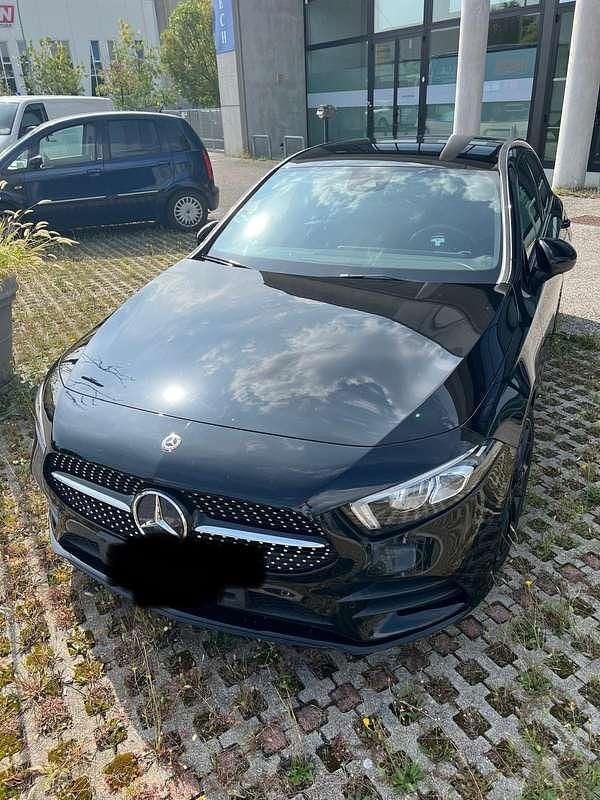Usata Mercedes A200 Premium 163 CV (119 kW) 2019 Nero Berlina