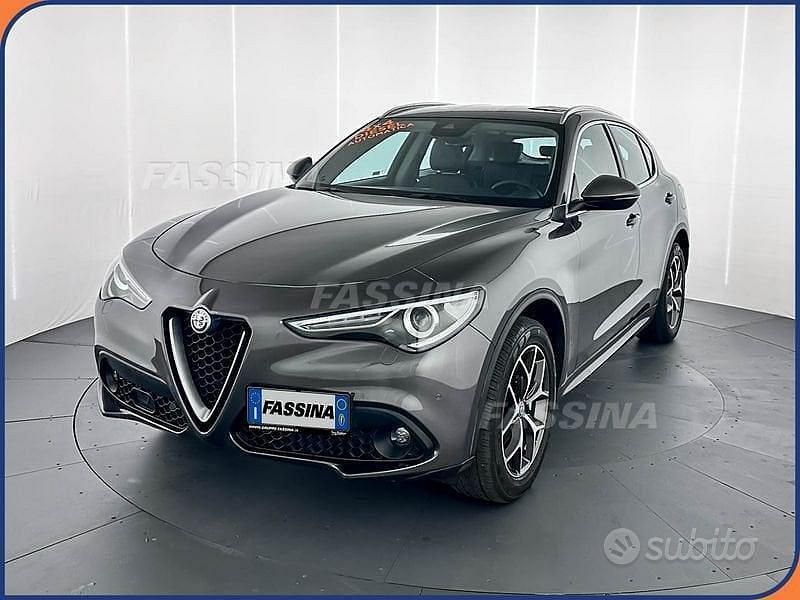 Usata Alfa Romeo Stelvio Executive 180 CV (132 kW) 2018 Grigio SUV