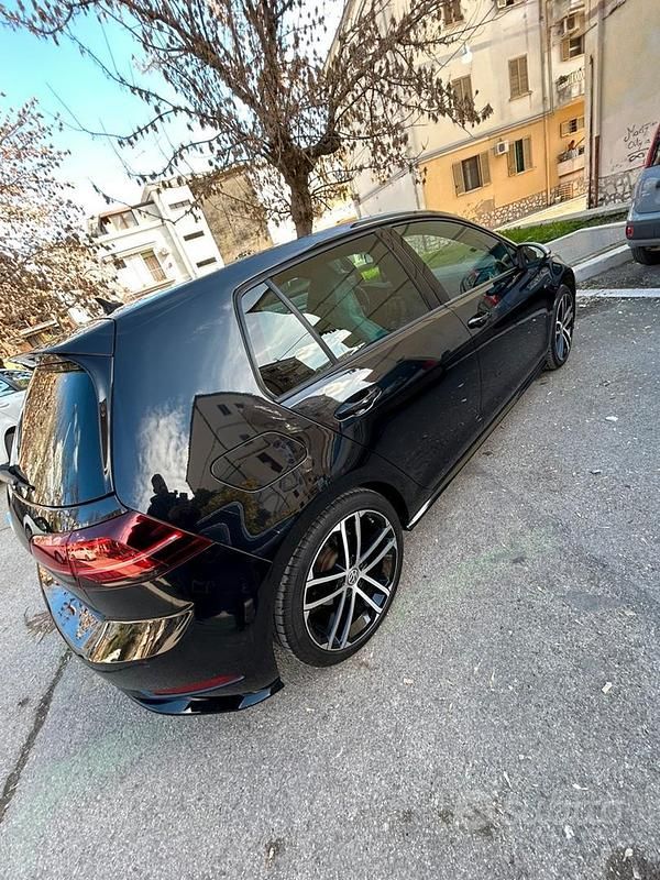 Usata VW Golf VII R-line 2019 Nero Berlina