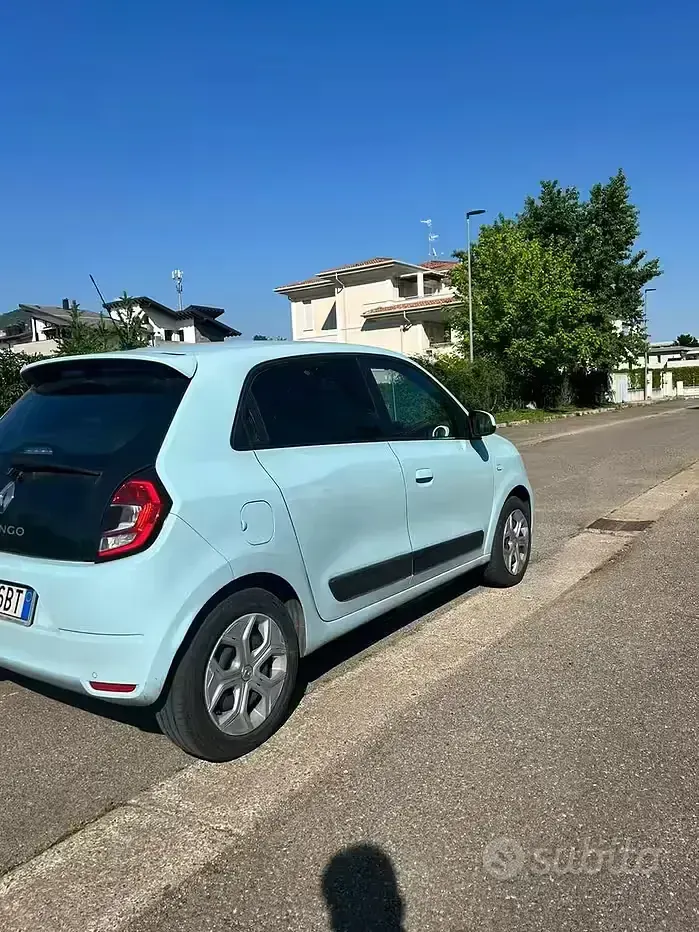 Begagnad Renault Twingo 30 kW (42 HK) 2021 Halvkombi