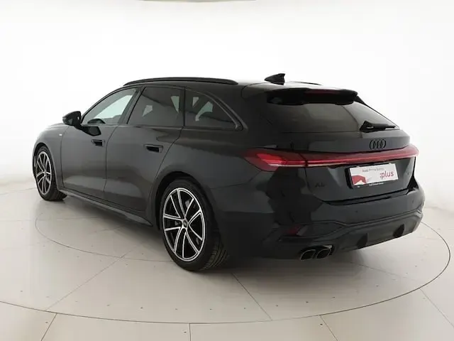 Occasion Audi A5 S-Line 204 PK (150 kW) 2025 Zwart Stationwagen