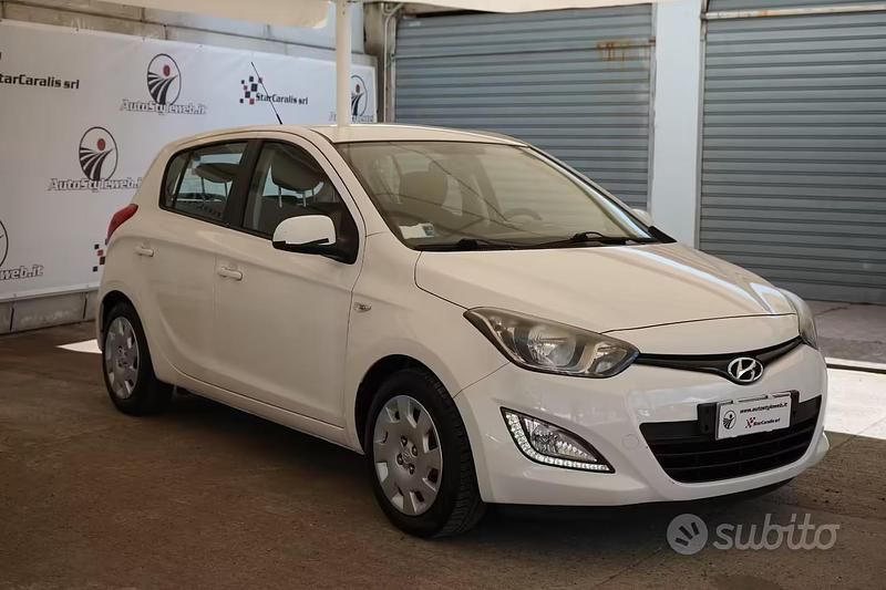 Usata Hyundai i20 Classic 85 CV (62 kW) 2013 Bianco Utilitaria