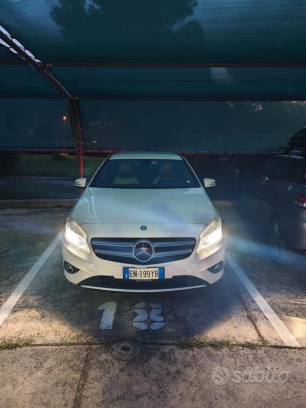 Usata Mercedes A200 136 CV (100 kW) 2012 Bianco Berlina