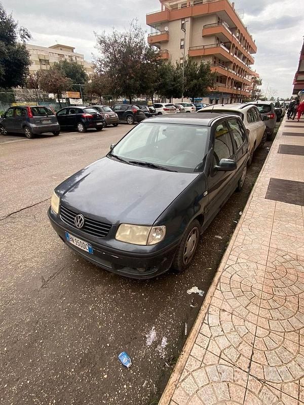 Usata VW Polo Comfortline 60 CV (44 kW) 2000 Verde Berlina