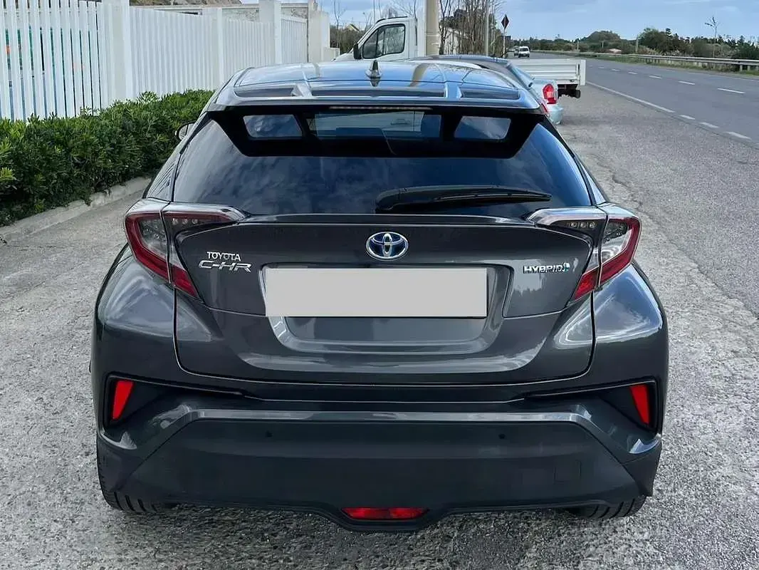Usata Toyota C-HR Lounge 125 CV (91 kW) 2018 Grigio SUV