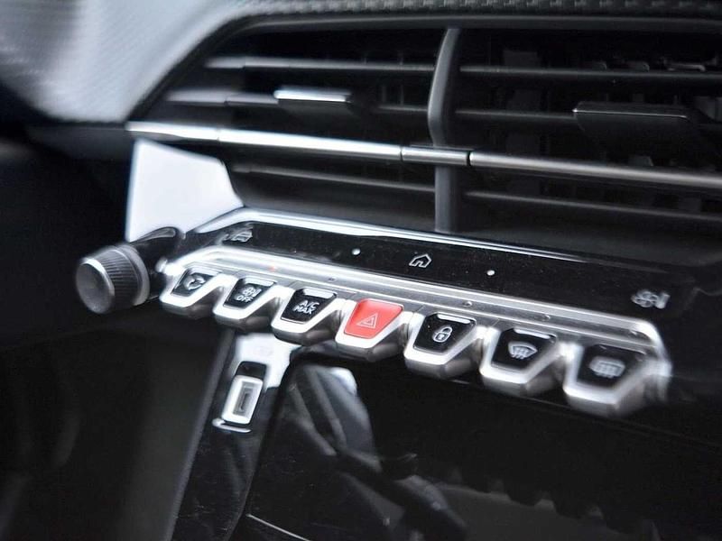 Usata Peugeot 208 Allure 101 CV (74 kW) 2025 Grigio Utilitaria