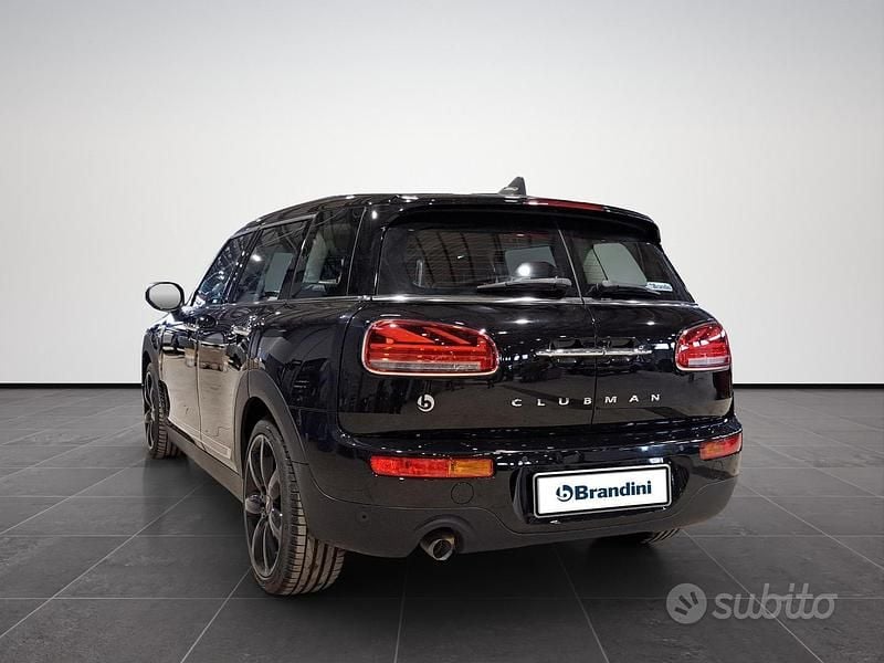 Usata Mini One Clubman 116 CV (85 kW) 2021 Nero Station wagon