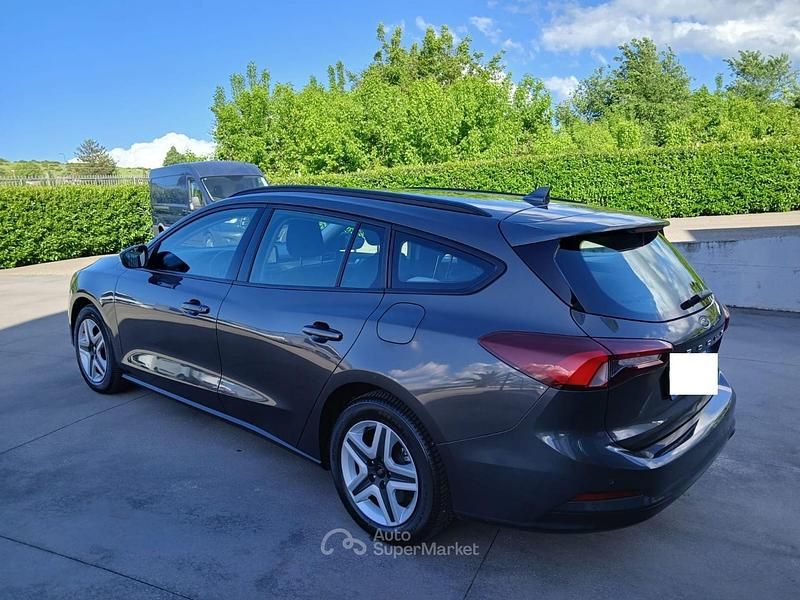 Usata Ford Focus Business Edition 120 CV (88 kW) 2022 Grigio Station wagon