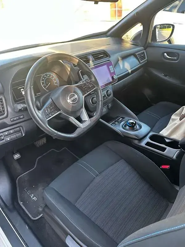 Usata Nissan Leaf Acenta 89 kW (122 CV) 2023 Bianco Utilitaria