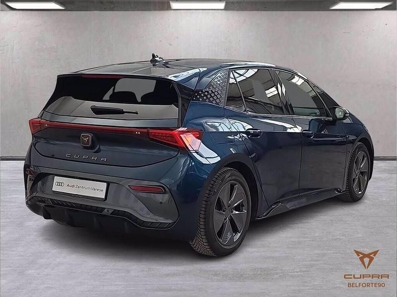 Usata Cupra Born 150 kW (204 CV) 2023 Blu aurora Utilitaria