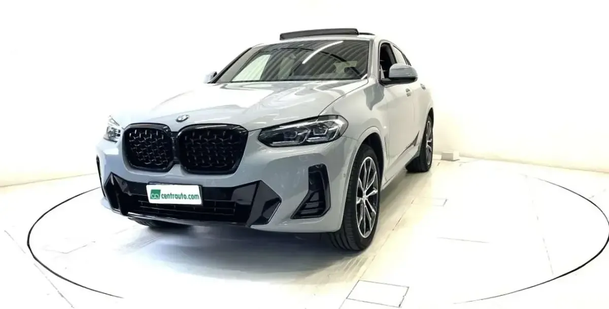 Usata BMW X4 M Sport 190 CV (139 kW) 2024 Grigio SUV