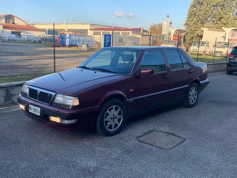 Usata Lancia Thema 152 CV (111 kW) 1993 Rosso Berlina