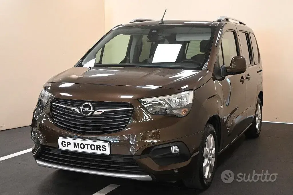 Usata Opel Combo Life S 131 CV (96 kW) 2019 Marrone Monovolume
