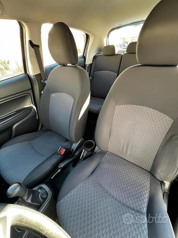 Usata Mitsubishi Space Star 71 CV (52 kW) 2018 Grigio Utilitaria