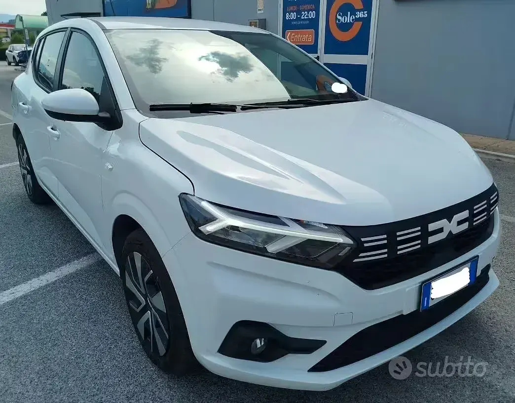 Usata Dacia Sandero Expression 101 CV (74 kW) 2025 Bianco Utilitaria