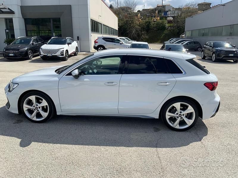 Usata Audi A3 S-Line 150 CV (110 kW) 2025 Bianco Berlina