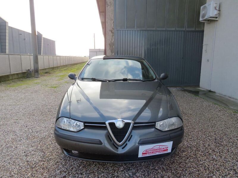 Usato 2001 Alfa Romeo 156 1.9 Diesel 110 CV (2.500 €)