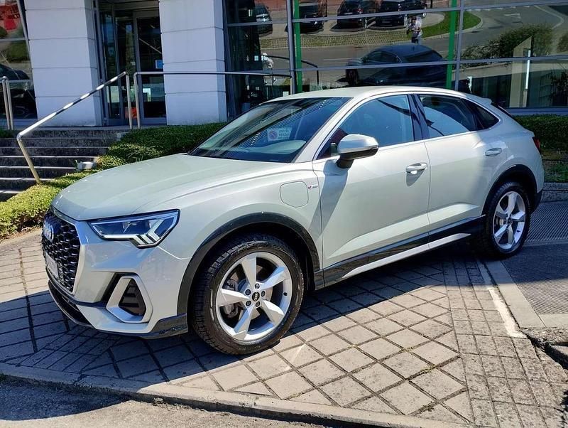 Couvè Usata 2022 Audi Q3 Sportback S-Line SUV | 38.000 € (Buon prezzo) - Immagine 1/4