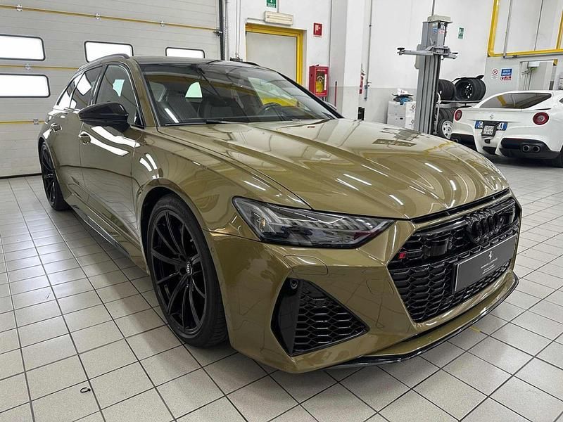 Usata Audi RS6 Sport 600 CV (441 kW) 2019 Verde Station wagon