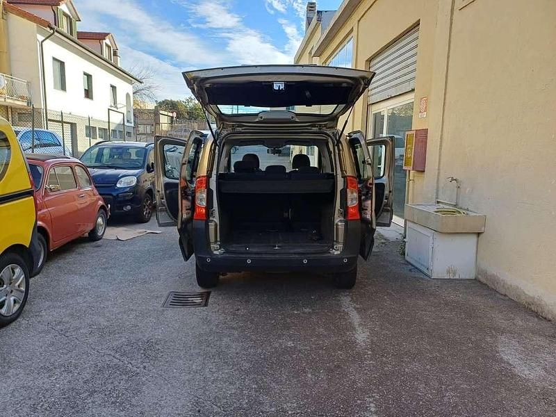 Occasion Citroën Nemo SELECTION 75 ch (55 kW) 2011 Monospace
