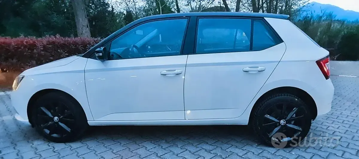 Usata Skoda Fabia Design Edition 75 CV (55 kW) 2018 Bianco Berlina