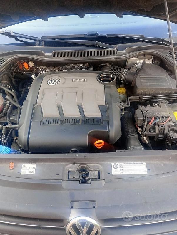 Usata VW Polo 90 CV (66 kW) 2012 Nero Utilitaria