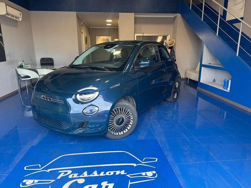 Usata Fiat 500e Icon 42 kW (58 CV) 2021 Other Utilitaria