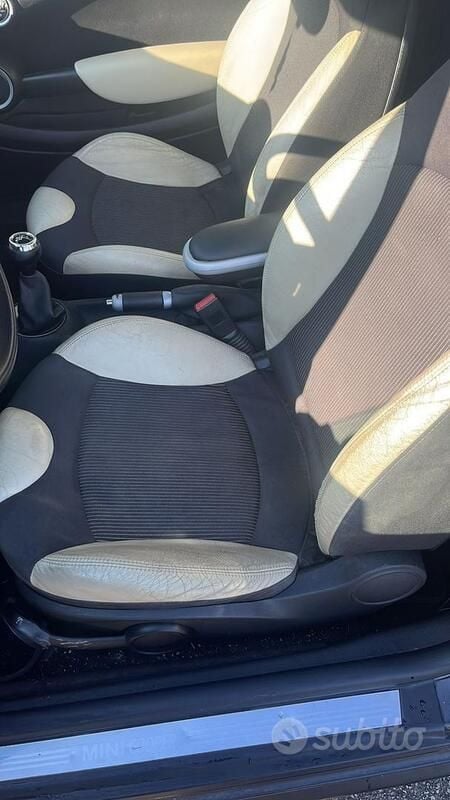 Usata Mini Cooper Chili 120 CV (88 kW) 2009 Nero Utilitaria