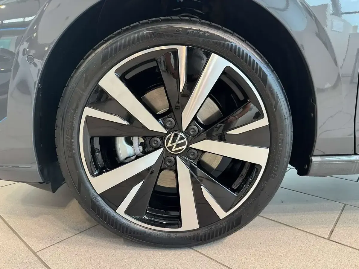 Nuova VW Golf VIII Edition 150 CV (110 kW) 2026 Grigio Station wagon