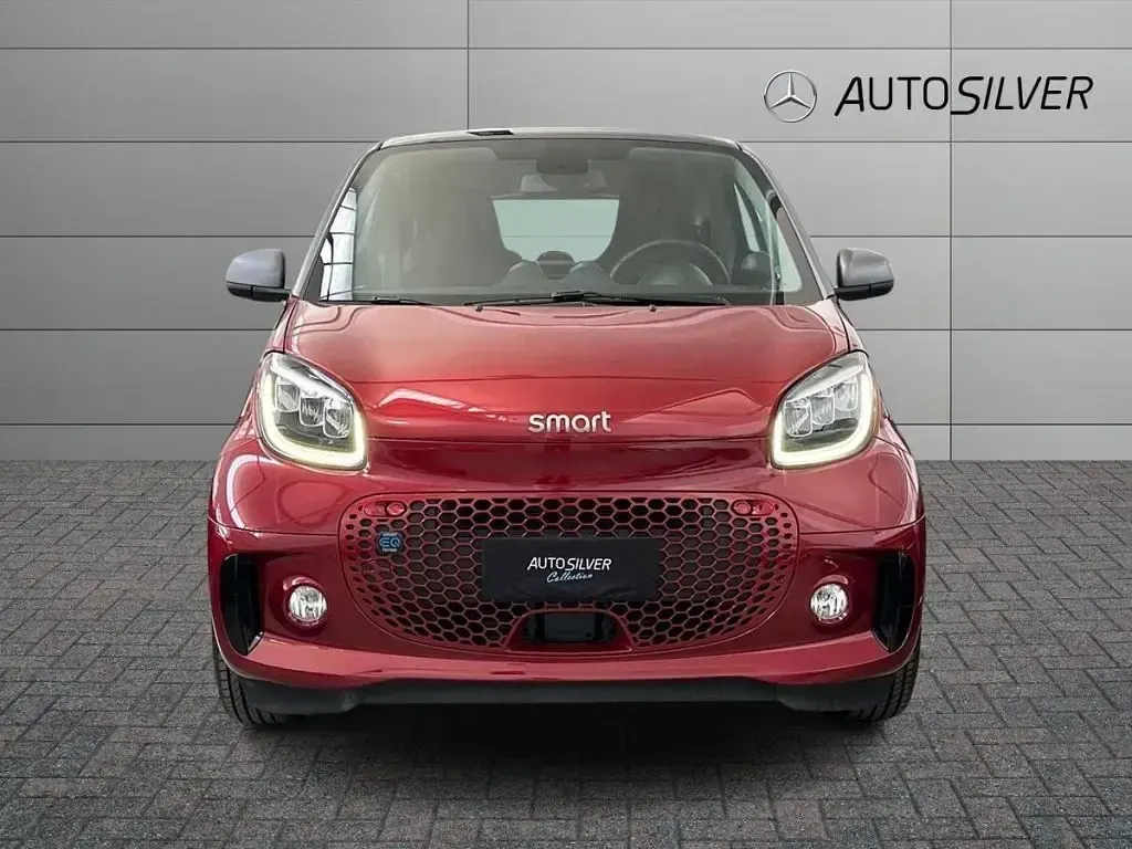 Usata Smart ForTwo Coupé Passion 41 kW (56 CV) 2022 Rosso / metallizzato Utilitaria