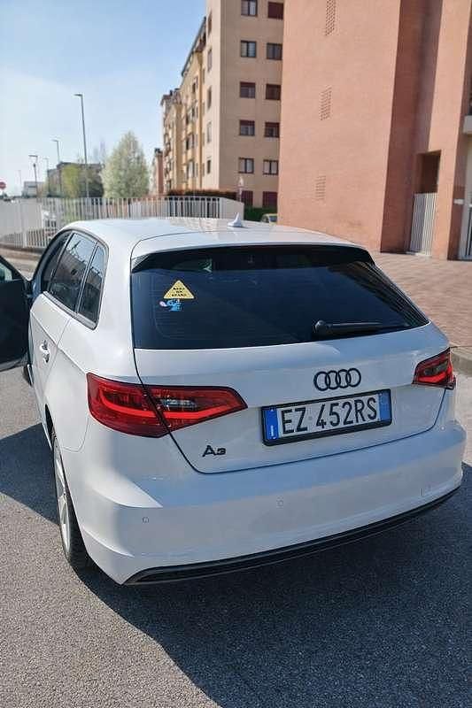 Usata Audi A3 Ambition 110 CV (80 kW) 2015 Bianco Berlina