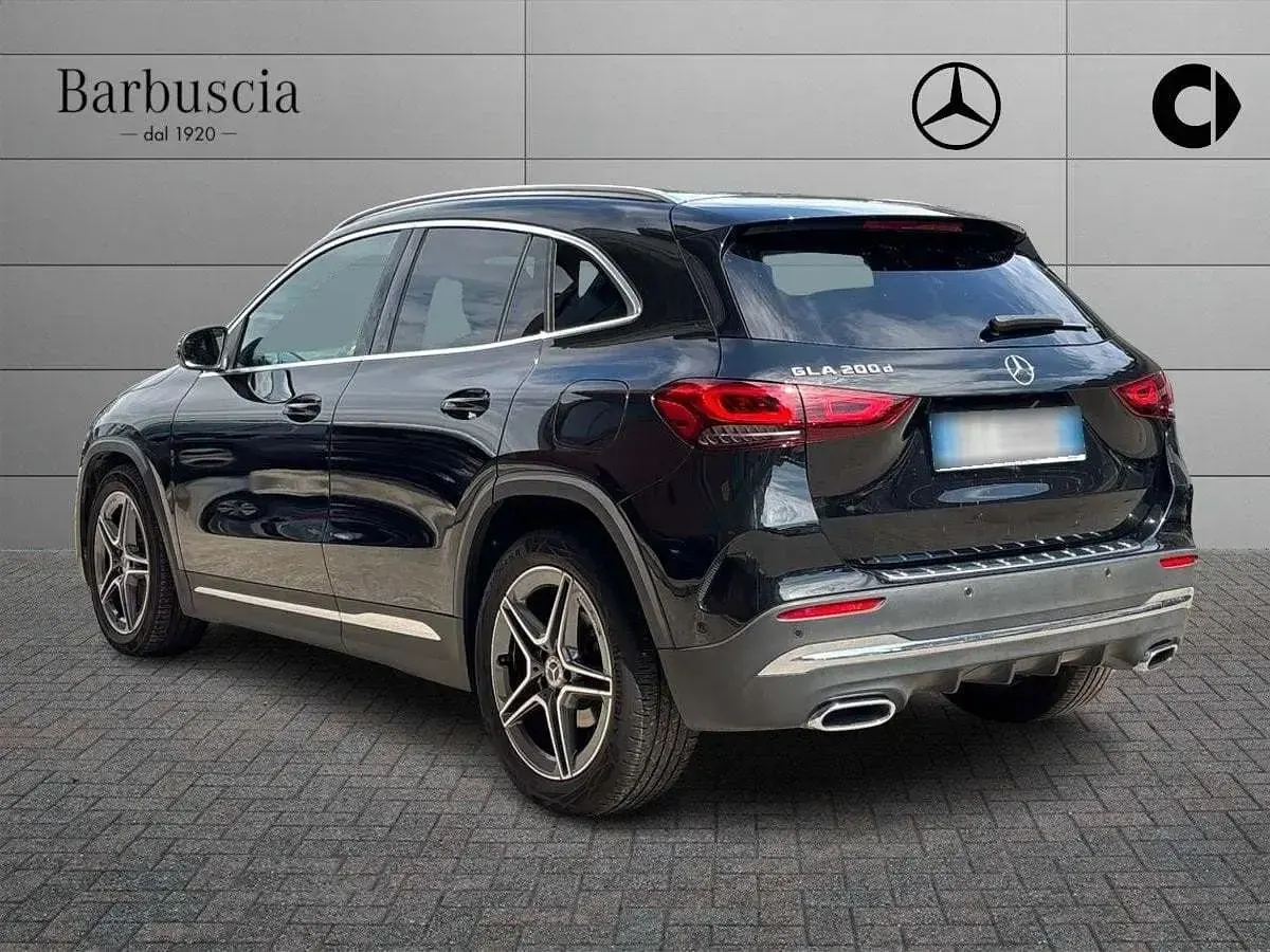 Usata Mercedes GLA200 Premium 150 CV (110 kW) 2023 Nero SUV