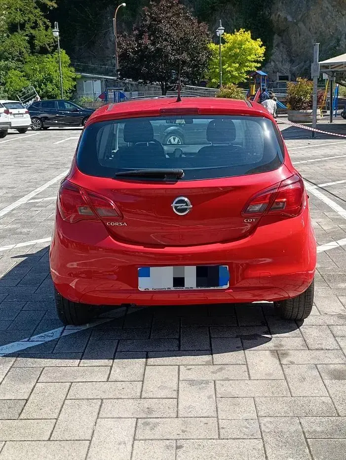 Usata Opel Corsa 75 CV (55 kW) 2016 Rosso Utilitaria