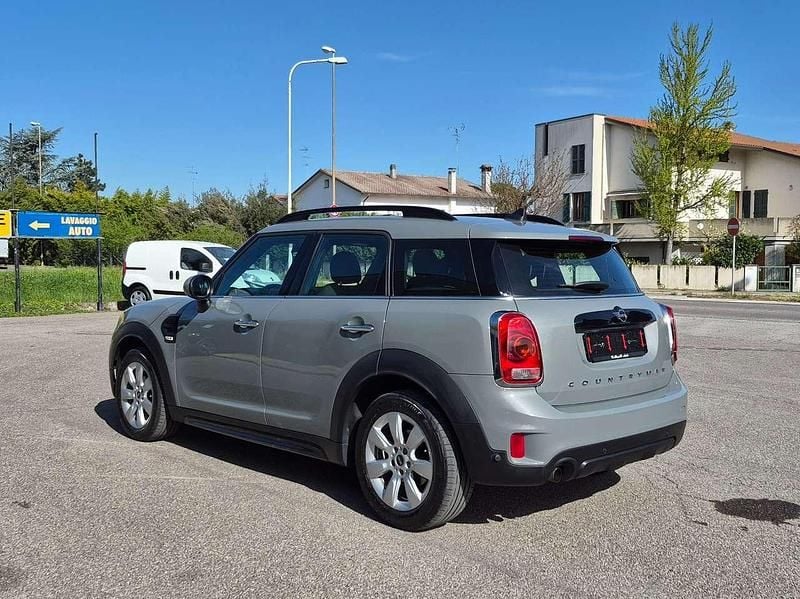 Usata Mini One Countryman Chili 102 CV (75 kW) 2018 Grey moonwalk SUV