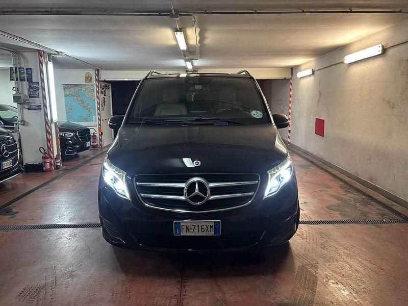 Usata Mercedes V220 163 CV (119 kW) 2018 Nero Monovolume