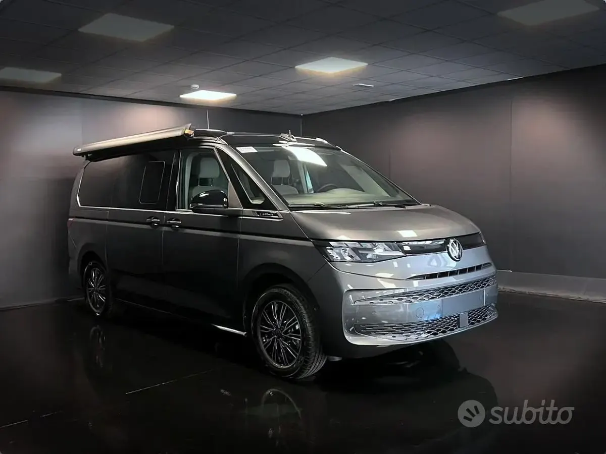 Nuova VW California Coast 150 CV (110 kW) 2025 Grigio Furgone