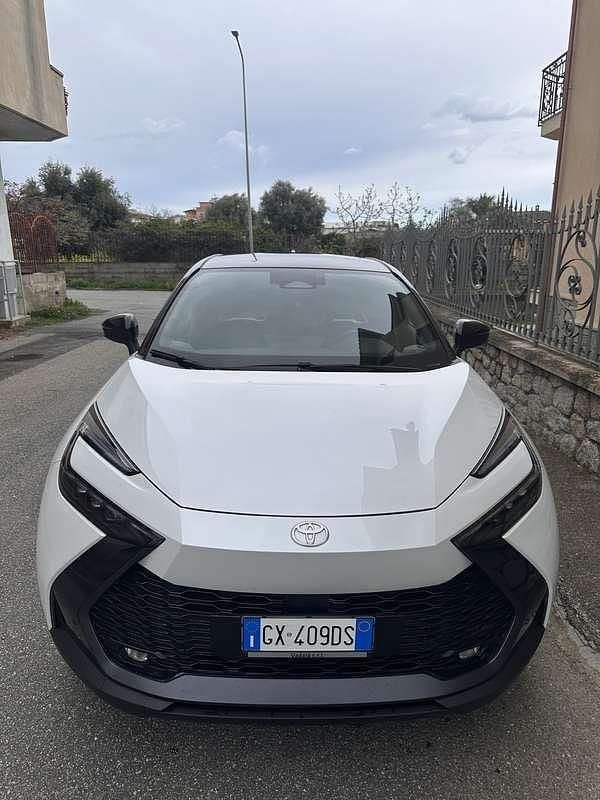 Usata Toyota C-HR Lounge 152 CV (111 kW) 2024 SUV