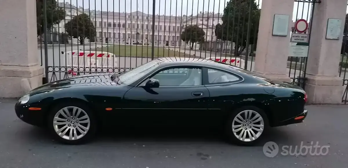 Usata Jaguar XK8 284 CV (208 kW) 1997 Verde Coupé