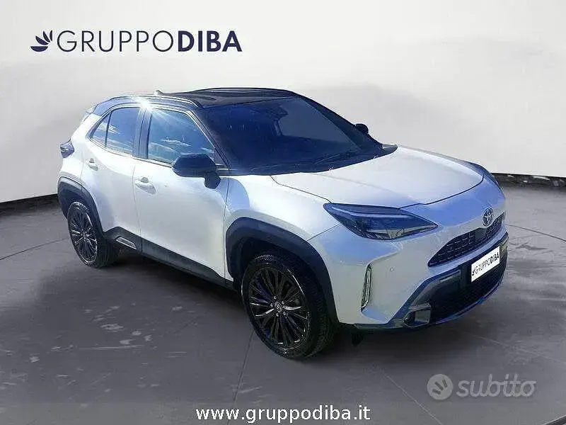 Usata Toyota Yaris Cross 92 CV (67 kW) 2023 Bianco SUV