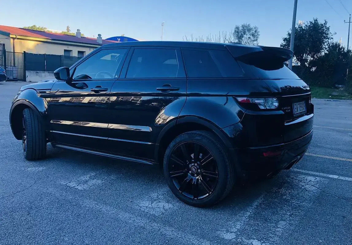 Usata Land Rover Range Rover evoque 150 CV (110 kW) 2014 Nero SUV