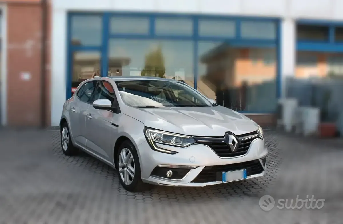 Usata Renault Mégane IV Business 116 CV (85 kW) 2020 Grigio Berlina