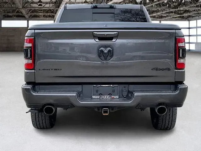 Usata Dodge Ram Limited 401 CV (294 kW) 2022 Grigio
