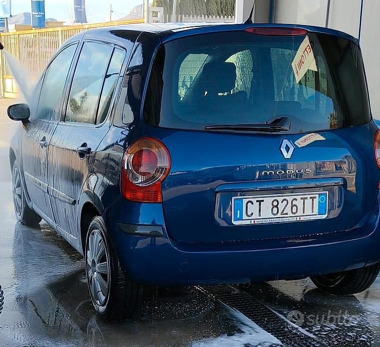 Usata Renault Modus 70 CV (51 kW) 2004 Blu Monovolume