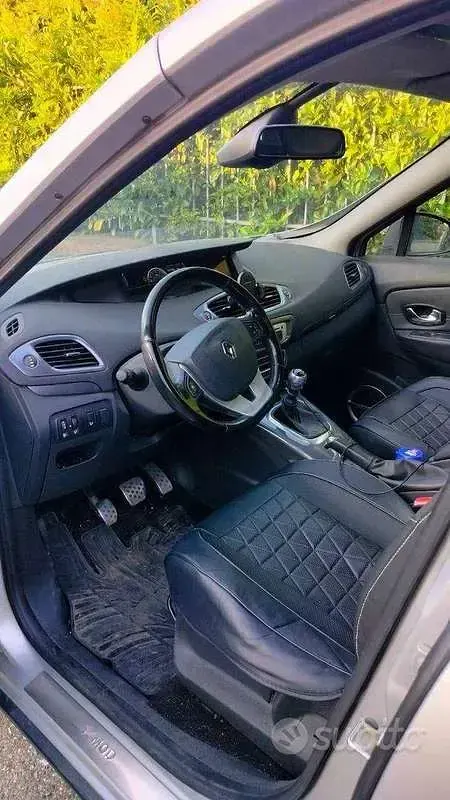 Usata Renault Scénic 110 CV (80 kW) 2015 Bianco Monovolume