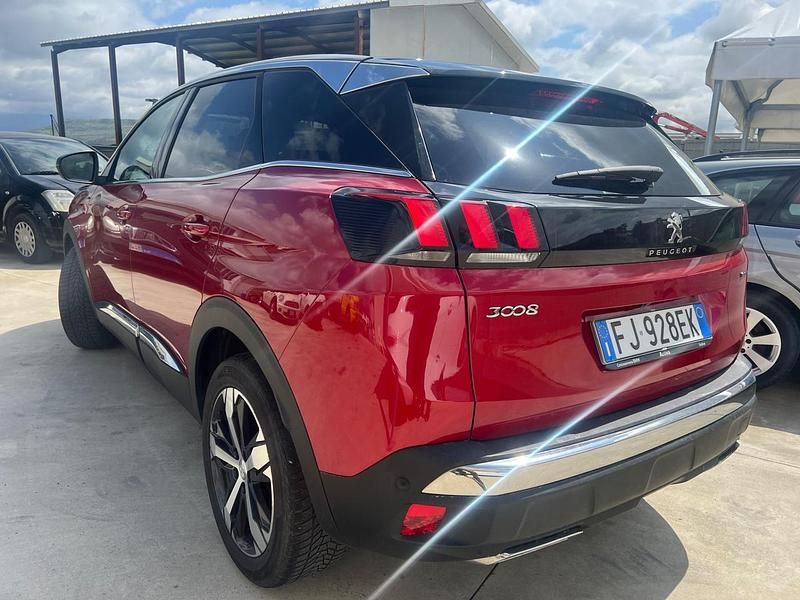 Usata Peugeot 3008 GT-line 119 CV (87 kW) 2018 Rosso Station wagon