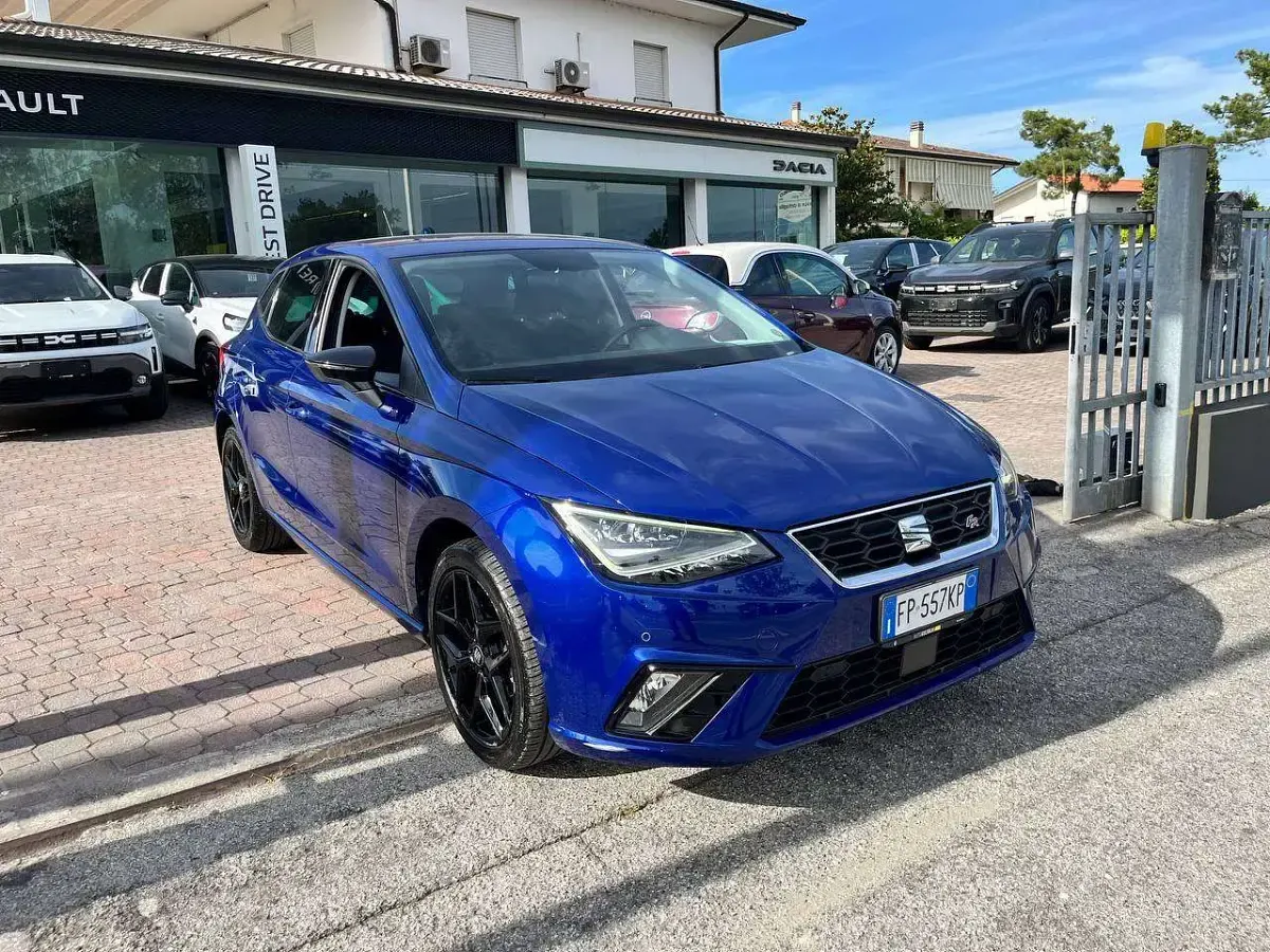 Usata Seat Ibiza FR 90 CV (66 kW) 2018 Blu/azzurro Utilitaria