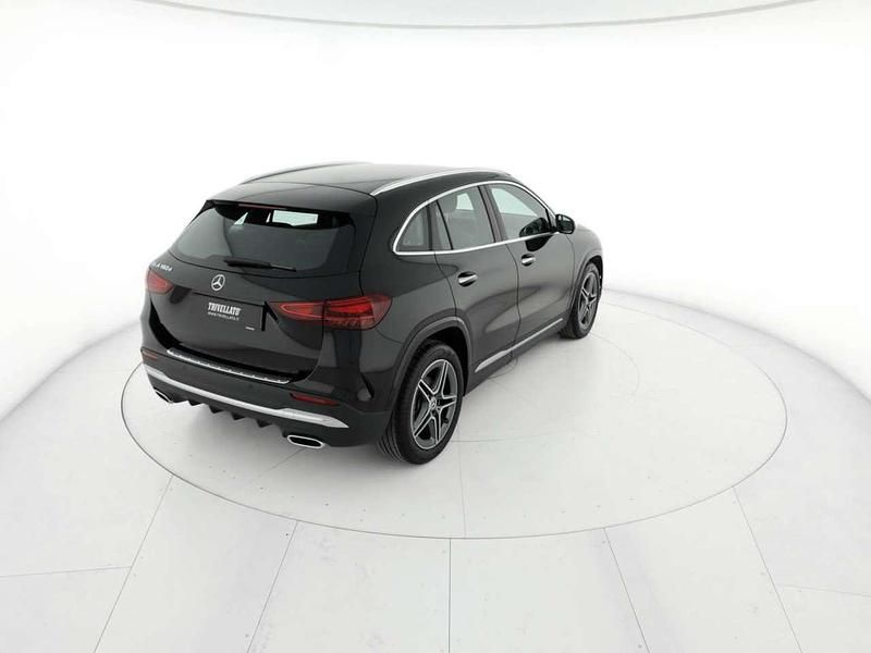 Usata Mercedes GLA180 AMG Line Premium Plus 116 CV (85 kW) 2024 Nero SUV